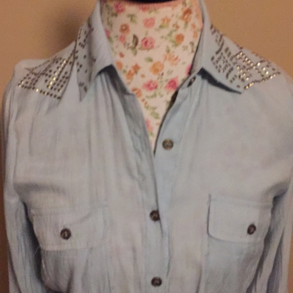 Light blue poplin button up - western -gold accent - Picture 2 of 5